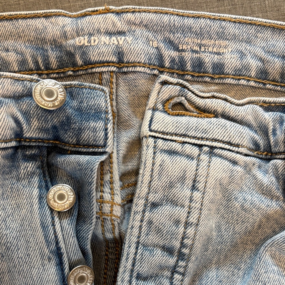 Old Navy Light Blue Extra High Rise Sky-Hi Straight Button-fly Jeans Size 16